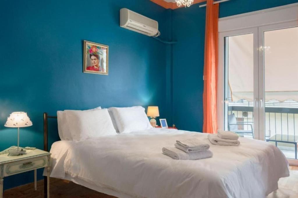 אתונה Casa De Colores, Next To The Metro מראה חיצוני תמונה